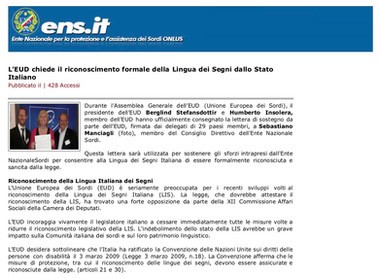 Screenshot di una pagina web che mostra un articolo sulla riconoscimento formale della lingua dei segni in Italia, con testo e il logo dell'ENS.